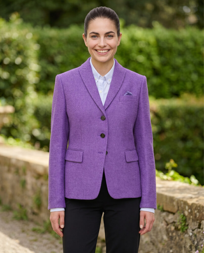 The current image has no alternative text. The file name is: Ladiesclub-in-lavendel-col.660-1-scaled.jpg